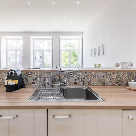 Guestready - Cityscape Coastal Flat Porto Buitenkant foto